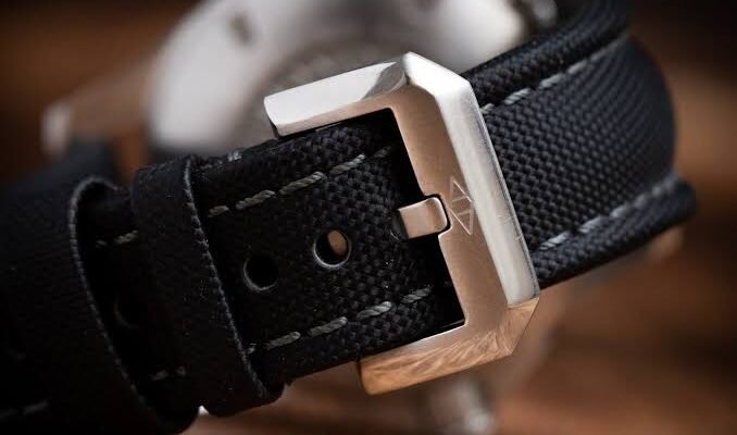 Why Sailcloth Straps Became the Go-To for Dive Watch Owners